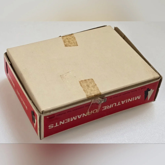 Vintage Box of 12 Miniature Red Glass Ornaments from S.S. Kresge Kmart Pre-1977 - Picture 6 of 6